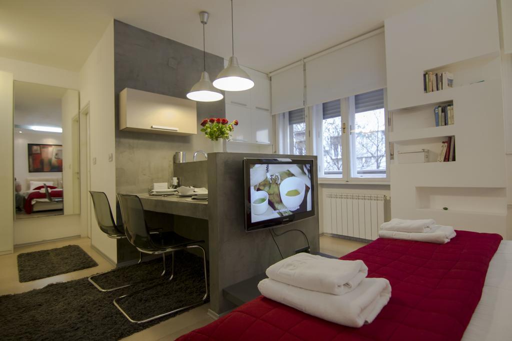 Studio Apartment Picasso Belgrade Exterior photo